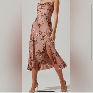 ASTR the Label Gaia Cowl Strappy Back Blush Floral Midi Dress Women’s Large